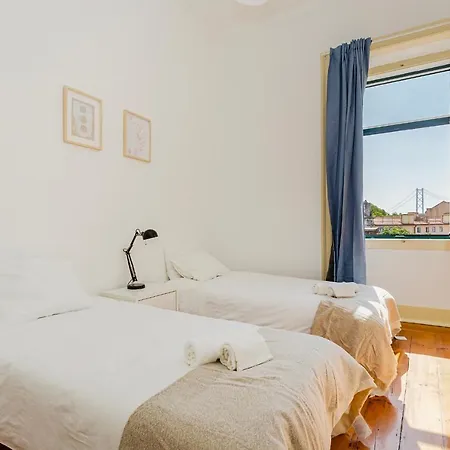 4Br Lisbon Apartament - Excellent Location - New Mattresses! Buitenkant foto