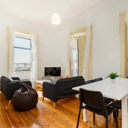 4Br Lisbon Apartament - Excellent Location - New Mattresses! Buitenkant foto