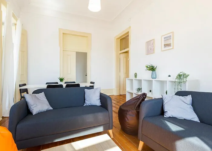 4Br Lisbon Apartament - Excellent Location - New Mattresses!