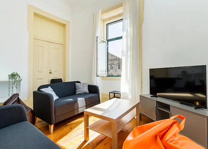 4Br Lisbon Apartament - Excellent Location - New Mattresses!